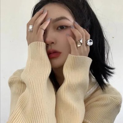 男生女生向前冲
